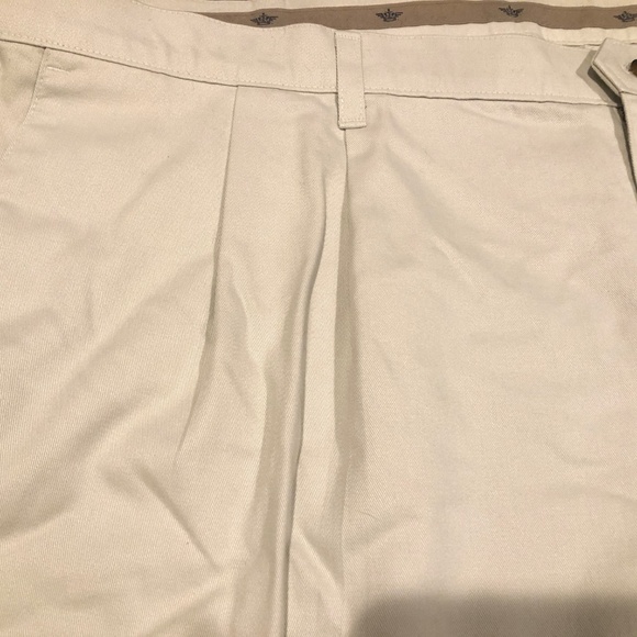 3/$32 DOCKERS Lt Khaki Classic Fit  4 Pocket Casual Dress Pants Big/Tall 52/32 - Picture 4 of 12